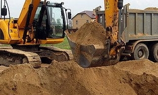Выкопать яму экскаватором в Копейске от 915 руб. - 2Землекопа-Кпс 